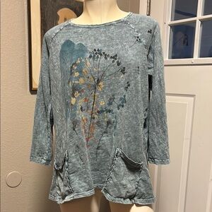 Artistic Floral Women's Tunic Top